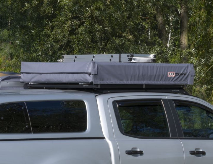 ARB* Tenda da tetto Flinders, con scala