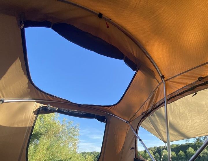 ARB* Tenda da tetto Flinders, con scala
